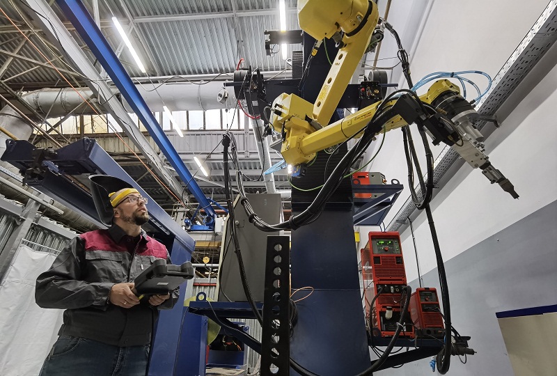 ОДК ввел в строй роботизированное сварочное оборудование на производстве двигателей в Самаре
