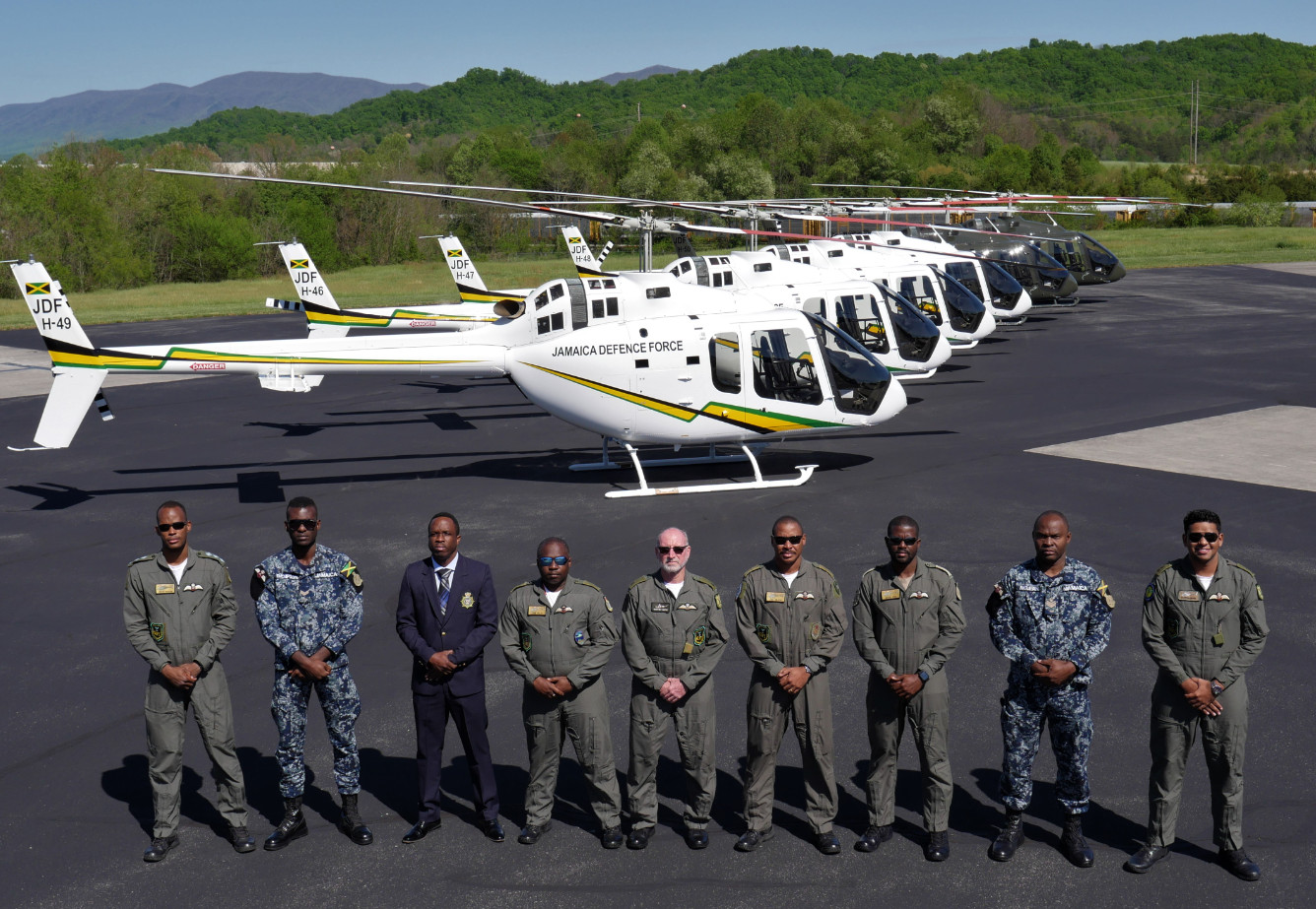 Компания Bell объявила о поставке трехсотого вертолета Bell 505 Jet Ranger X