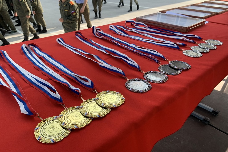 Иностранные разведчики, прибывшие на конкурс «Отличники войсковой разведки», приняли участие в спортивном празднике в Новосибирске