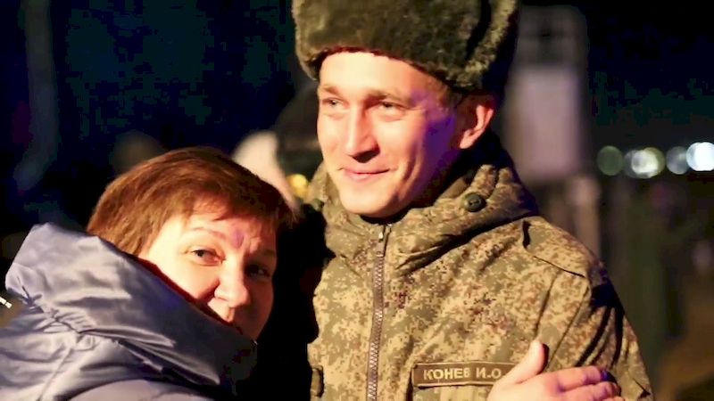 Первый эшелон дислоцированного в Чеченской Республике мотострелкового соединения ЮВО прибыл в пункт постоянной дислокации после участия в учении в Крыму