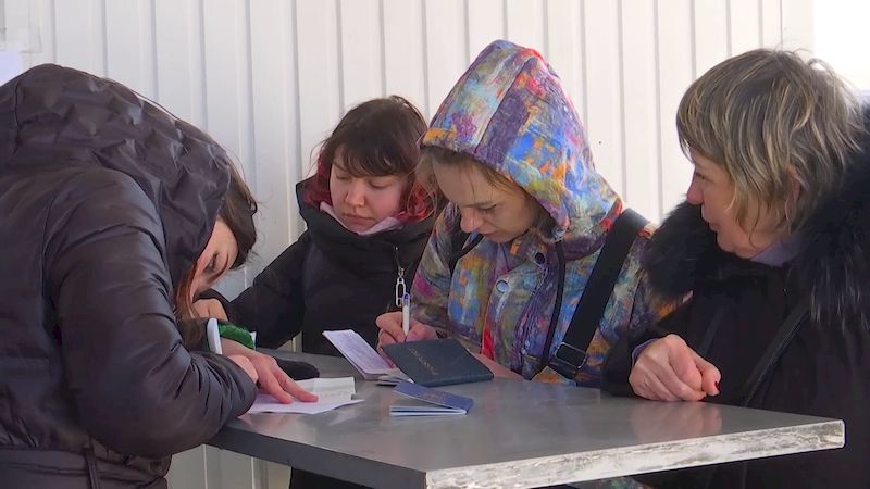 Оформление документов украинским беженцам