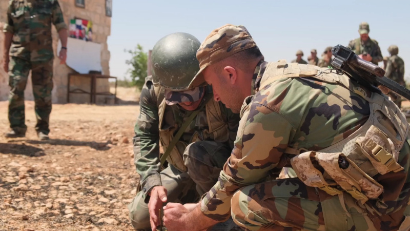 В Сирии российские специалисты провели занятия по РХБ защите с военнослужащими САА