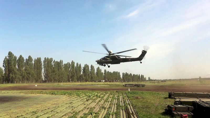 Боевая работа экипажей многоцелевых ударных вертолетов Ми-28 армейской авиации ЗВО в ходе проведения специальной военной операции