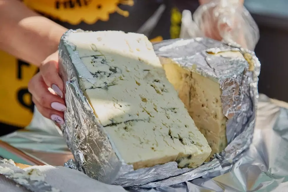 Лучший сыр России выбрали на фестивале «Сыр! Пир! Мир! 2022» в Истре