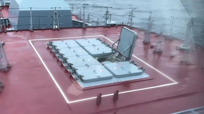 Корвет «Гремящий» Тихоокеанского флота в ходе СКШУ «Восток-2022» выполнил стрельбу ракетным комплексом «Калибр» по морской цели