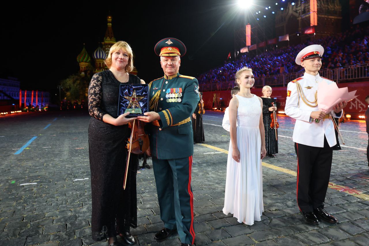 Юные скрипачи из Луганска получили главную награду Фестиваля «Спасская башня»