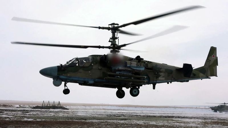 Уничтожение бронетехники противника экипажами вертолетов Ка-52 в зоне СВО