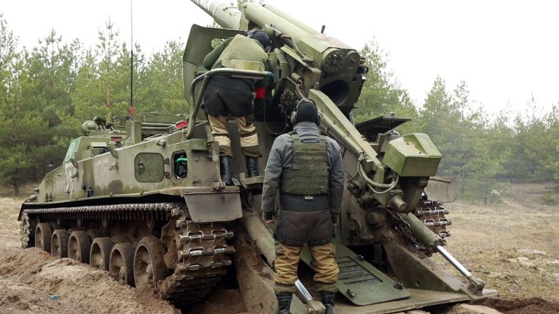 152-мм самоходные пушки «Гиацинт-С» ЗВО в зоне проведения СВО