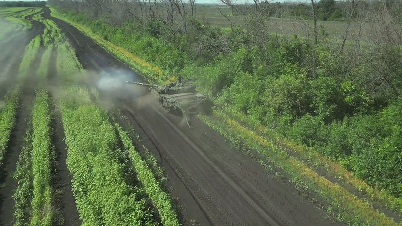 Боевая работа экипажа танка Т-72Б3 ЗВО в зоне проведения СВО