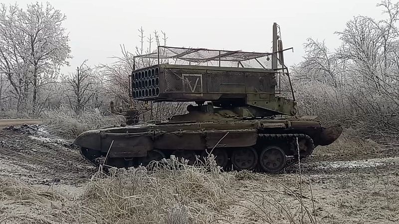 Работа тяжелых огнеметных систем ТОС-1А «Солнцепёк» на Южно-Донецком направлении СВО