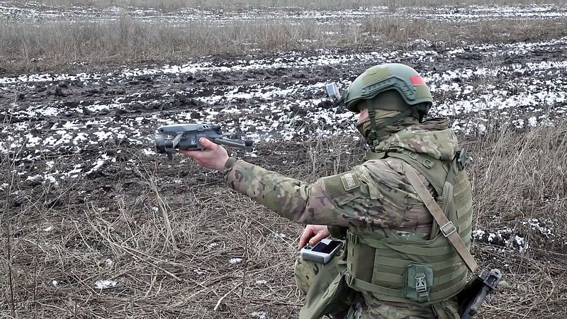 На полигоне в Донецкой Народной Республике продолжается подготовка операторов БпЛА ВВО